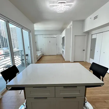 Fully Equipped Modern Loft In The Heart Of Miami Apartment